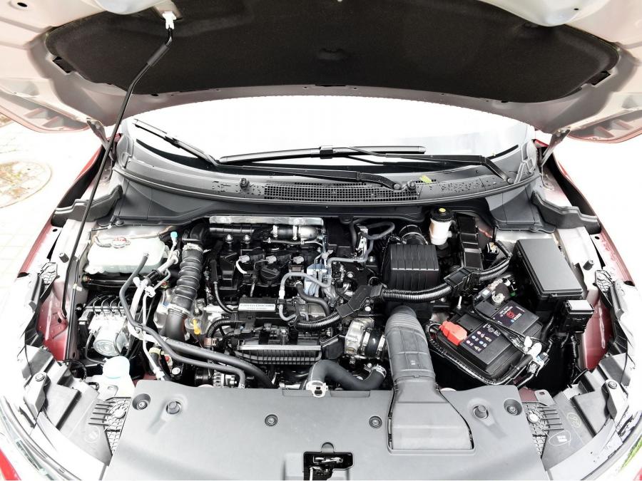 Моторный отсек Honda Crider 2018 года  (фото 6 из 23)